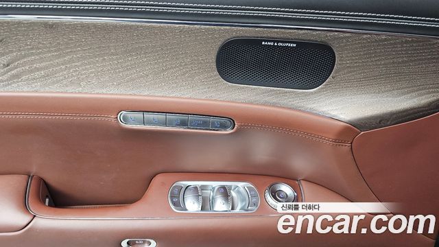 Genesis G90 2023 — photo 29