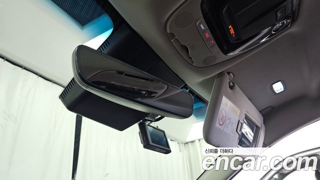Kia K8 2022 — photo 17