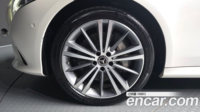 Mercedes-Benz CLS-Class 2019 — photo 5