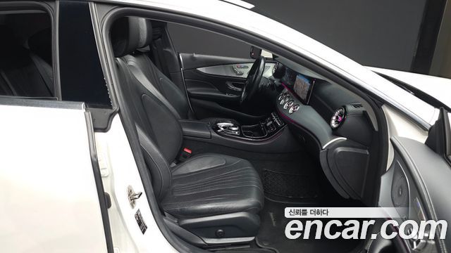 Mercedes-Benz CLS-Class 2019 — photo 11