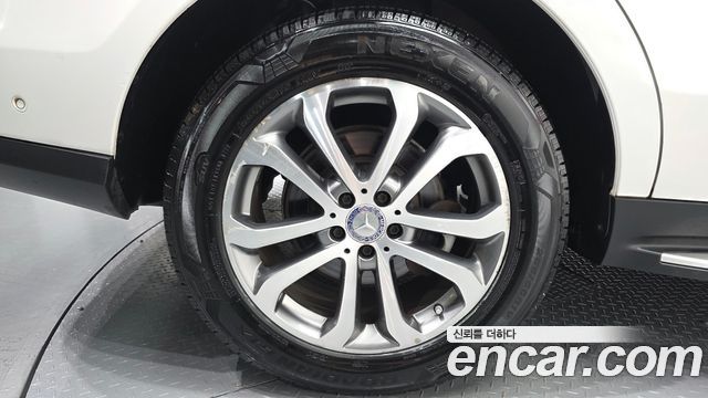 Mercedes-Benz GLE-Class 2016 — photo 5