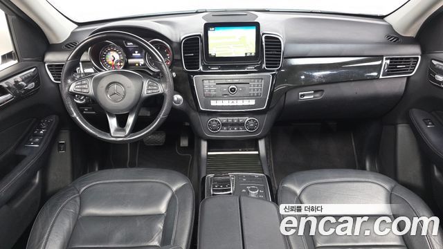 Mercedes-Benz GLE-Class 2016 — photo 7
