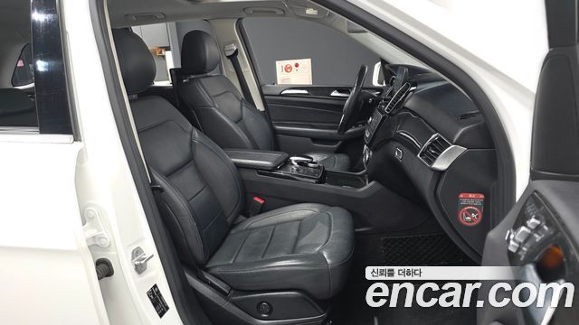 Mercedes-Benz GLE-Class 2016 — photo 11