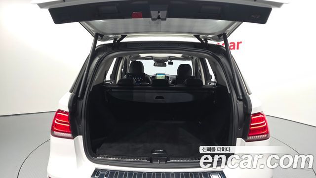 Mercedes-Benz GLE-Class 2016 — photo 20
