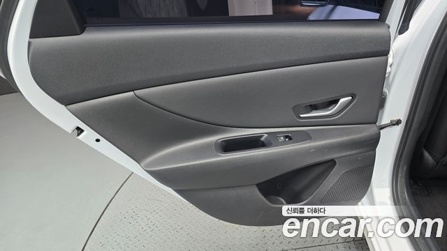 Hyundai AVANTE 2023 — photo 15