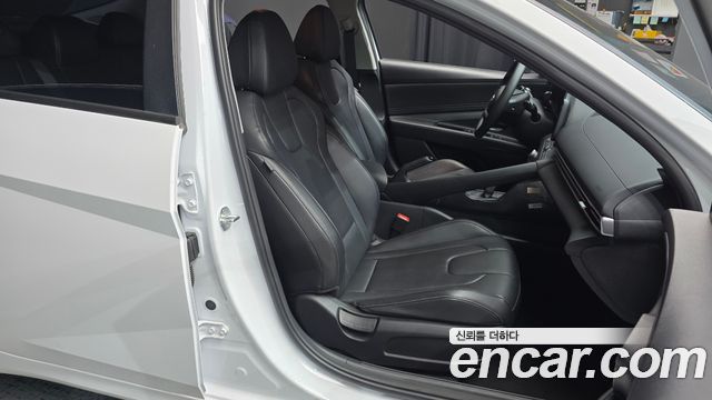 Hyundai AVANTE 2023 — photo 16
