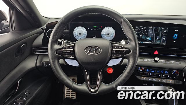 Hyundai AVANTE 2023 — photo 19