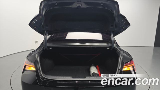 Hyundai AVANTE 2023 — photo 26