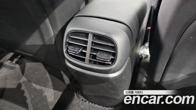 Hyundai AVANTE 2023 — photo 31