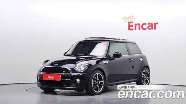 Mini Cooper 2013 — photo 1
