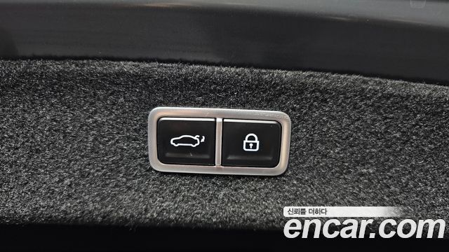 Genesis G80 2022 — photo 24