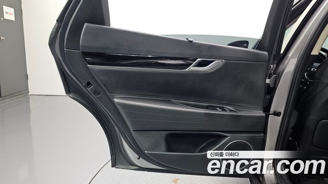 Genesis G80 2022 — photo 15
