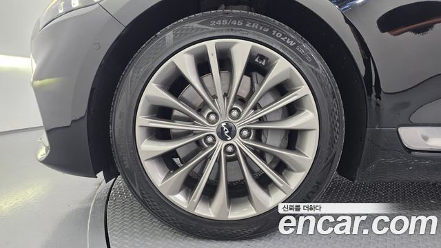 Kia K9 2022 — photo 5