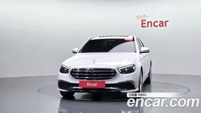 Mercedes-Benz E-Class 2021 — photo 3