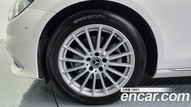 Mercedes-Benz E-Class 2021 — photo 5