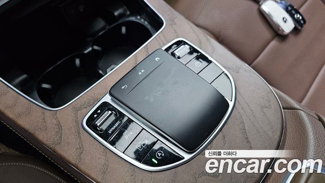 Mercedes-Benz E-Class 2021 — photo 26