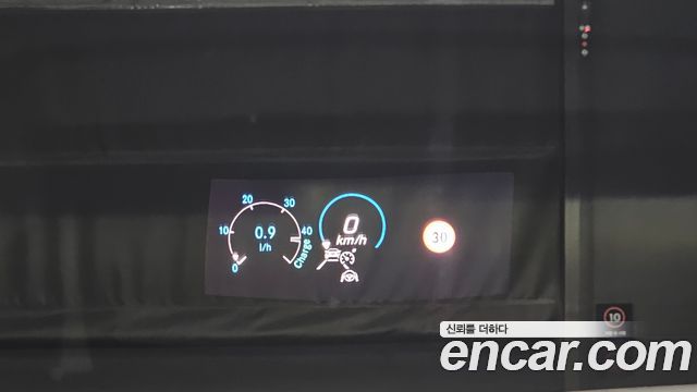 Mercedes-Benz E-Class 2021 — photo 27