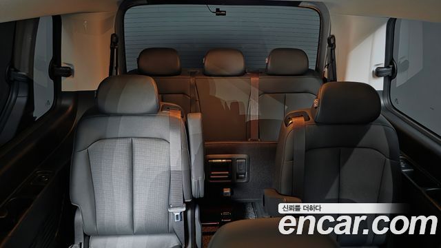 Hyundai Staria 2025 — photo 19