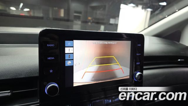 Hyundai Staria 2025 — photo 22