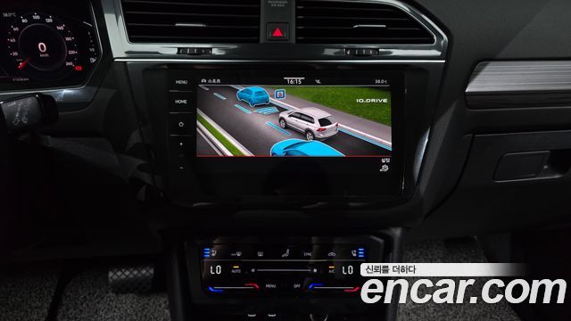 Volkswagen Tiguan 2023 — photo 21