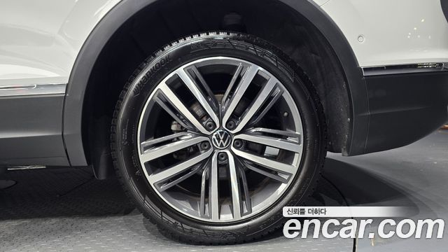 Volkswagen Tiguan 2023 — photo 7