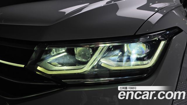 Volkswagen Tiguan 2023 — photo 8
