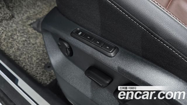 Volkswagen Tiguan 2023 — photo 30