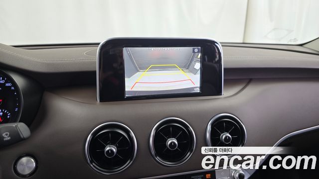 Kia Stinger 2018 — photo 20