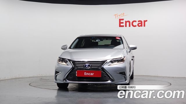 Lexus ES 2016 — photo 3