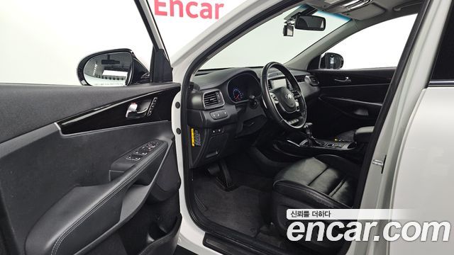 Kia Sorento 2018 — photo 13