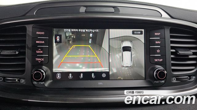 Kia Sorento 2018 — photo 21