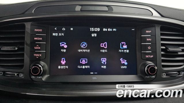 Kia Sorento 2018 — photo 22