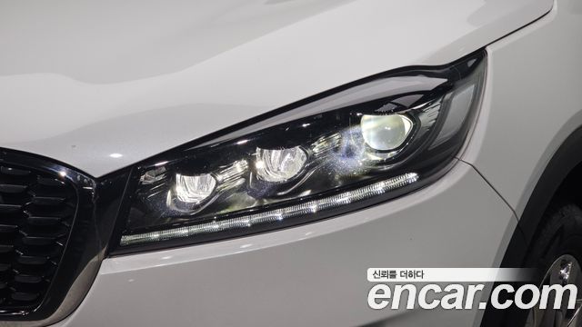 Kia Sorento 2018 — photo 8
