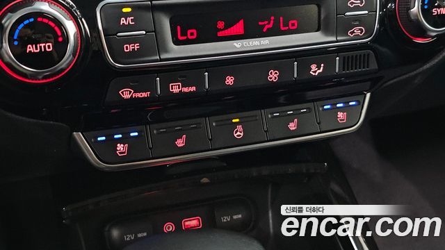 Kia Sorento 2018 — photo 30