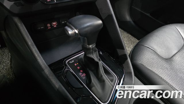 Kia Niro 2017 — photo 9