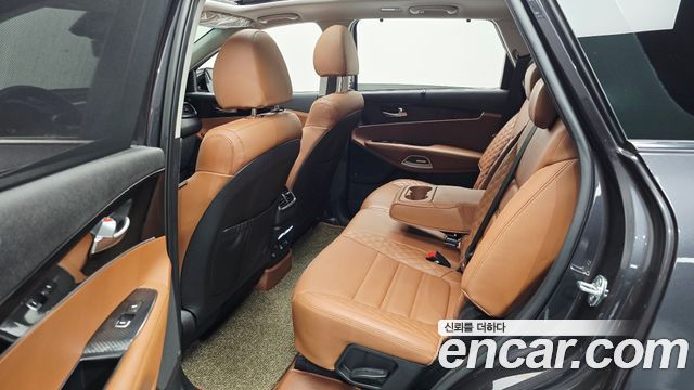 Kia Sorento 2019 — photo 25