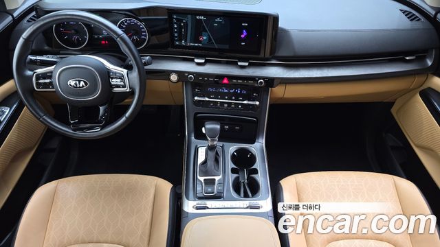 Kia Canival 2021 — photo 10