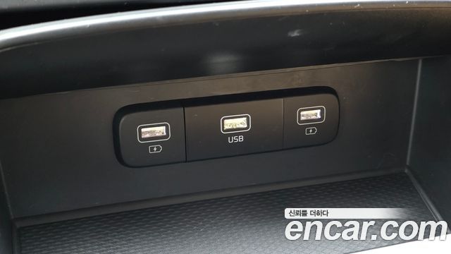 Kia Canival 2021 — photo 20