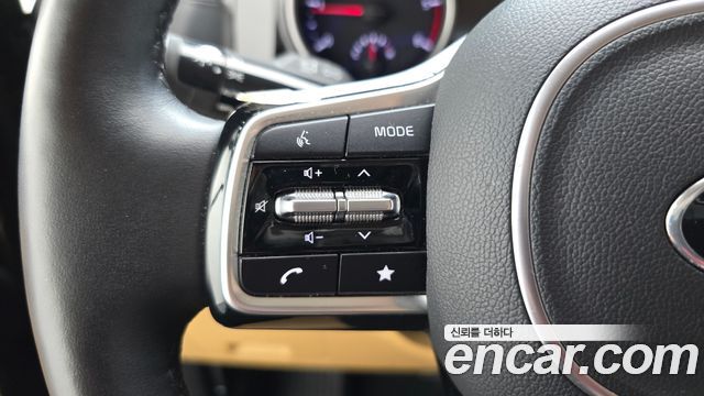 Kia Canival 2021 — photo 25