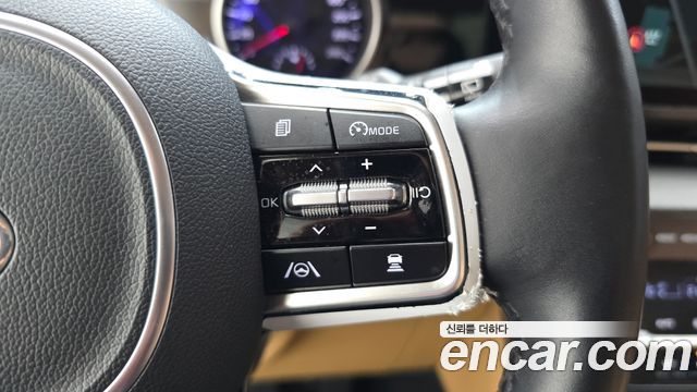 Kia Canival 2021 — photo 26