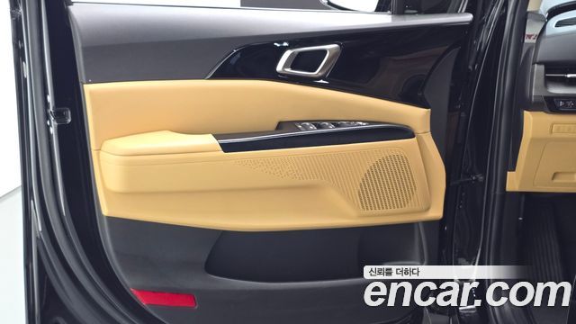 Kia Canival 2021 — photo 14