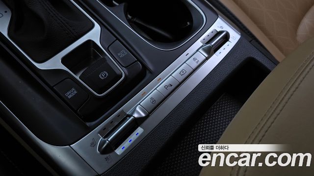 Kia Canival 2021 — photo 31