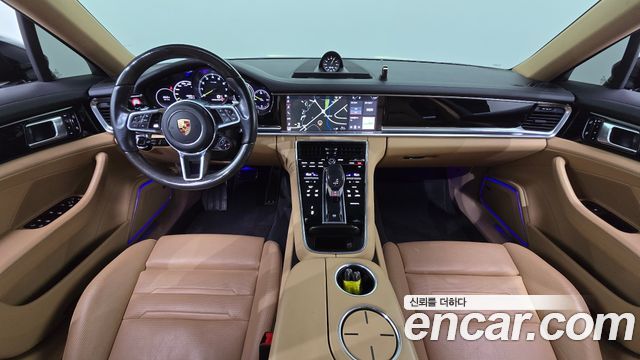 Porsche Panamera 2019 — photo 10