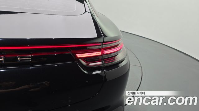 Porsche Panamera 2019 — photo 9