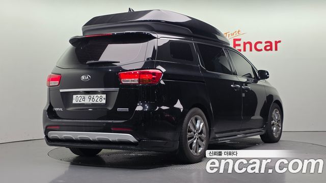 Kia Canival 2018 — photo 2