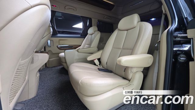 Kia Canival 2018 — photo 16