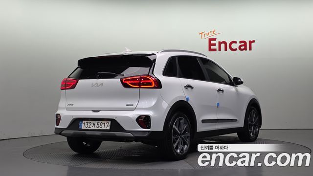 Kia Niro 2022 — photo 2
