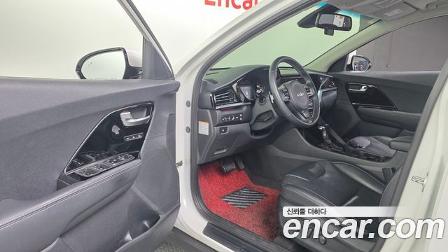 Kia Niro 2022 — photo 11