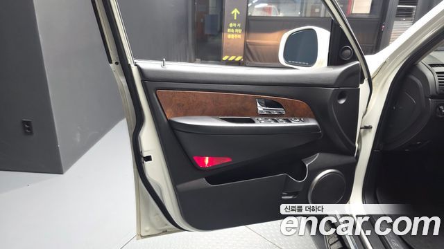 KG Mobility Rexton 2017 — photo 14