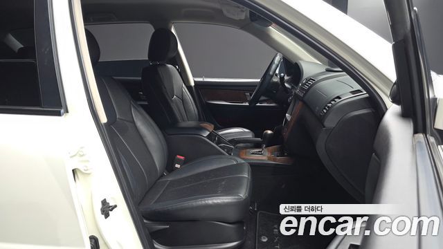 KG Mobility Rexton 2017 — photo 16